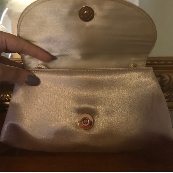 Champagne gold clutch and handbag - Picture 4 of 8